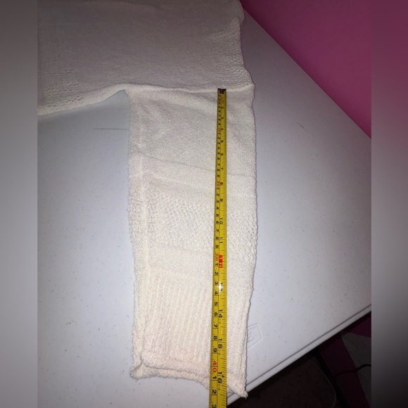 Elegant White Open-Front Sweater - Picture 8 of 10